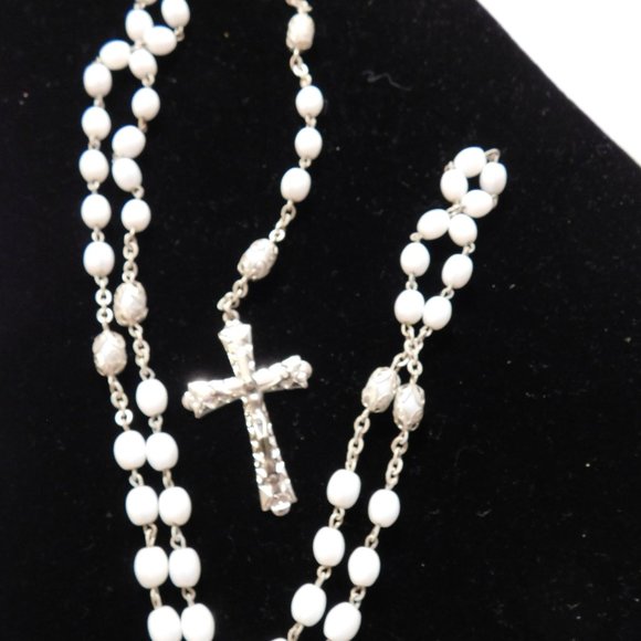Vintage ROMA Rosary Beads - Picture 6 of 6